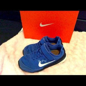 Boys Nike Shoes 12c